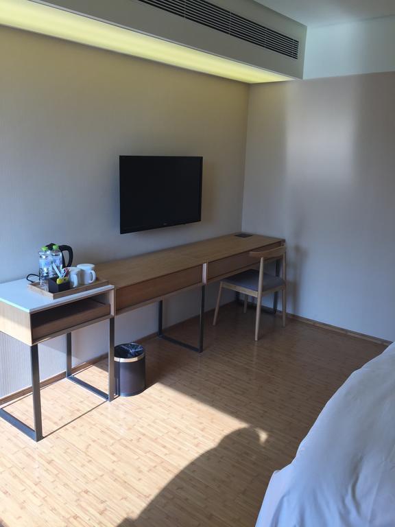 Ji Hotel Jinan Quancheng Square חדר תמונה