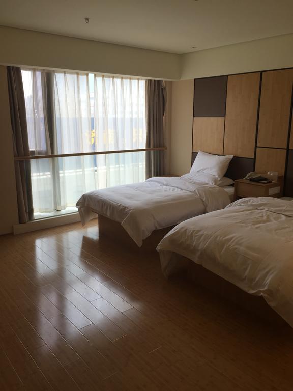 Ji Hotel Jinan Quancheng Square חדר תמונה