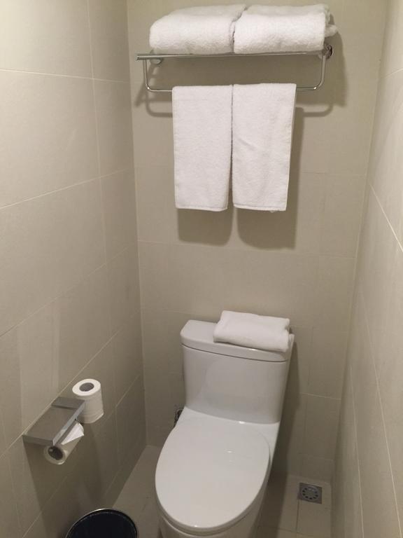 Ji Hotel Jinan Quancheng Square מראה חיצוני תמונה